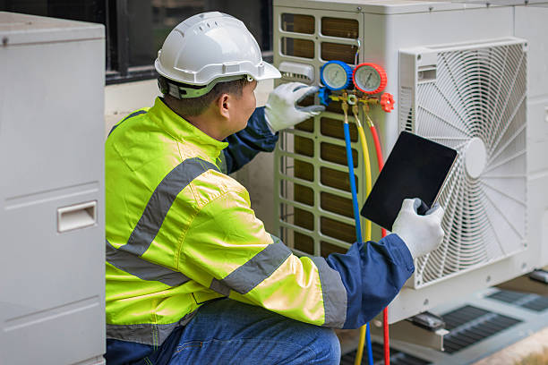 Professional Hvac technician working in Stanford, IL